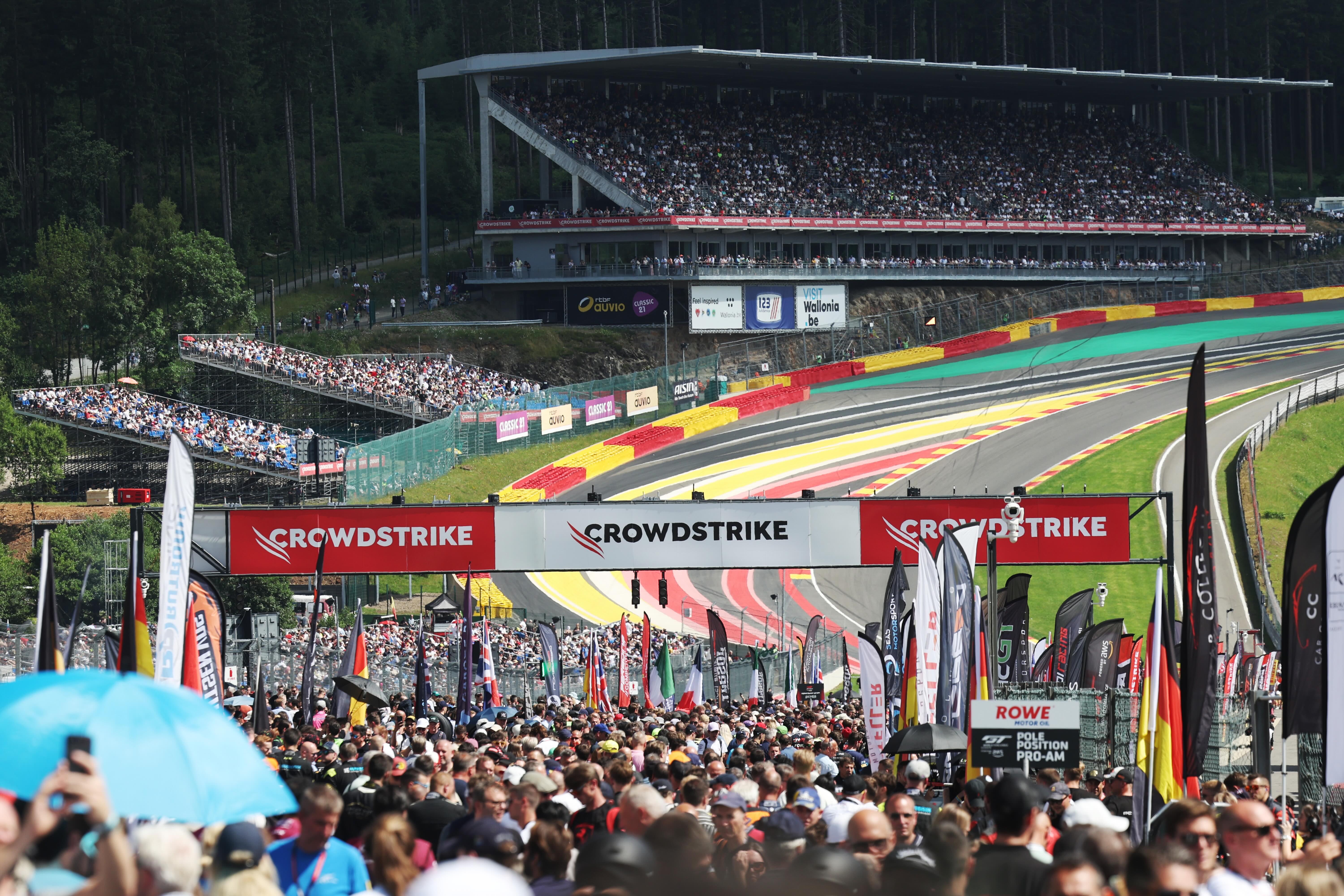 Un plateau exceptionnel de 70 voitures pour les CrowdStrike 24 Hours of ...